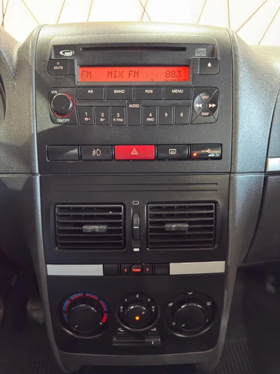 FIAT ESSENCE 1.6 FLEX 16V 5P – 2012