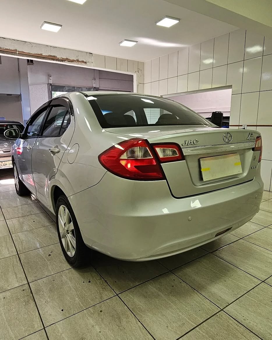 JAC J3 TURIN SEDAN 1.4 16V 4P VVT MANUAL 2014