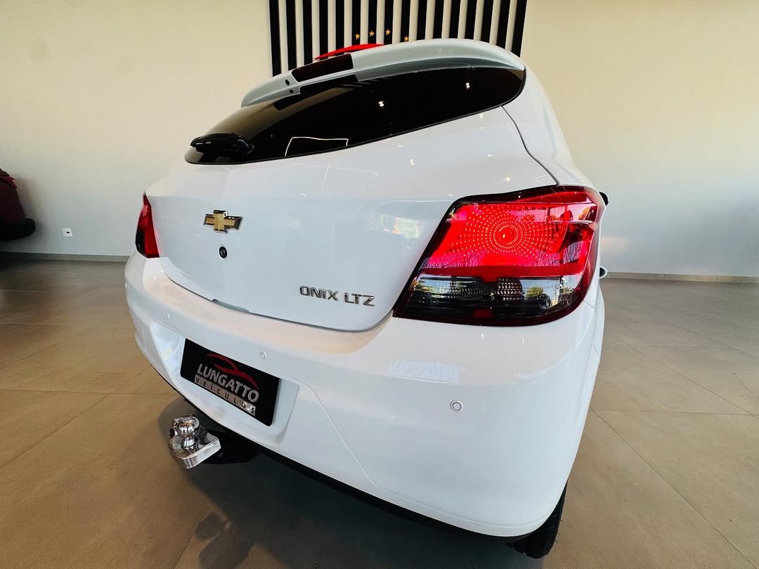 GM ONIX LTZ 1.4 – 2015