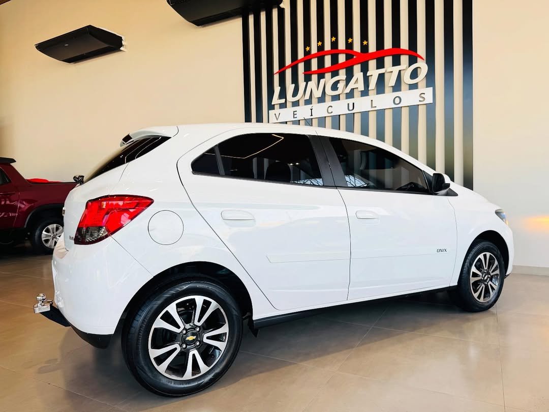 GM ONIX LTZ 1.4 – 2015