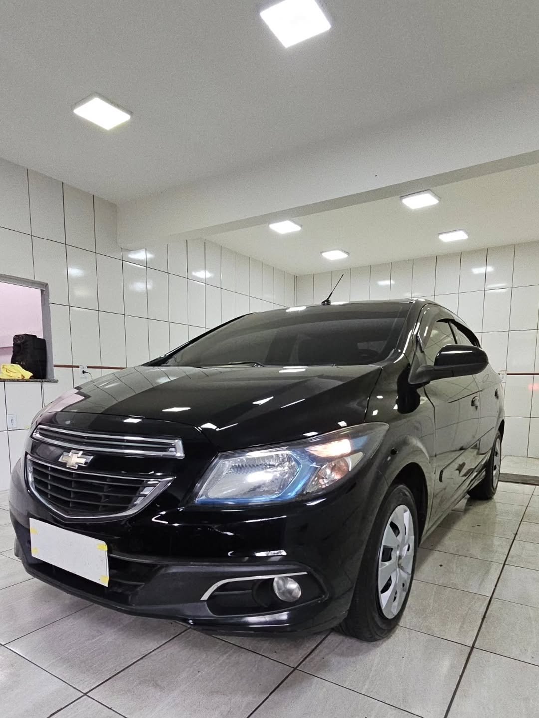 CHEVROLET ONIX HATCH LT 1.4 8V FLEXPOWER 5P AUTOMÁTICO – 2014