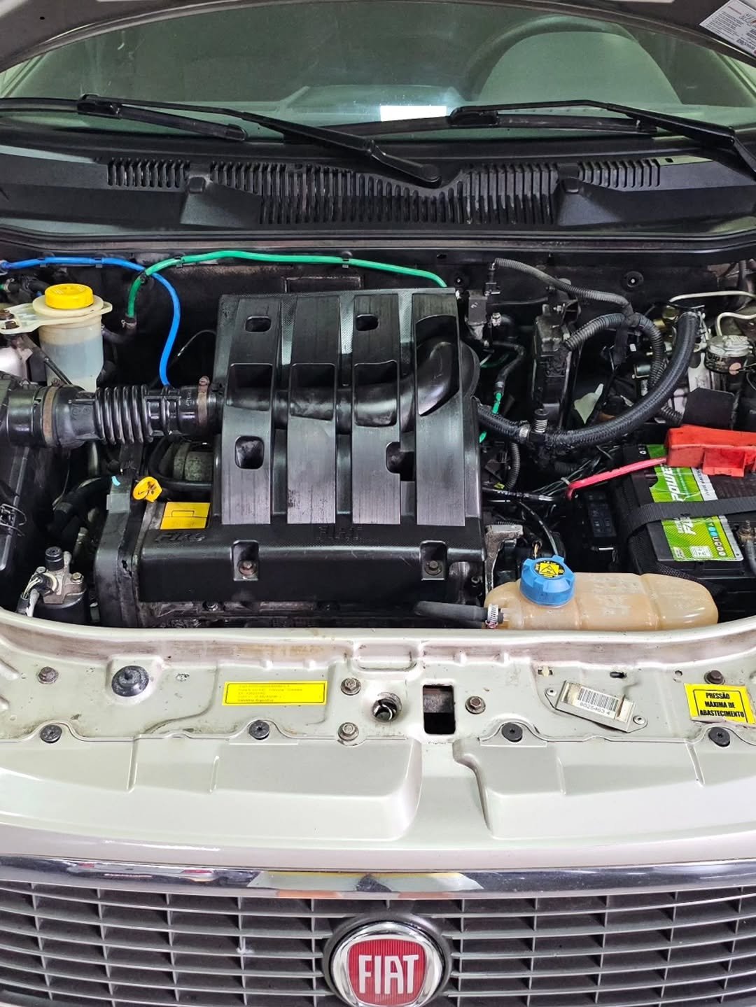 FIAT SIENA ELX 1.4 MPI FIRE 8V FLEX + GNV 4P MANUAL – 2009