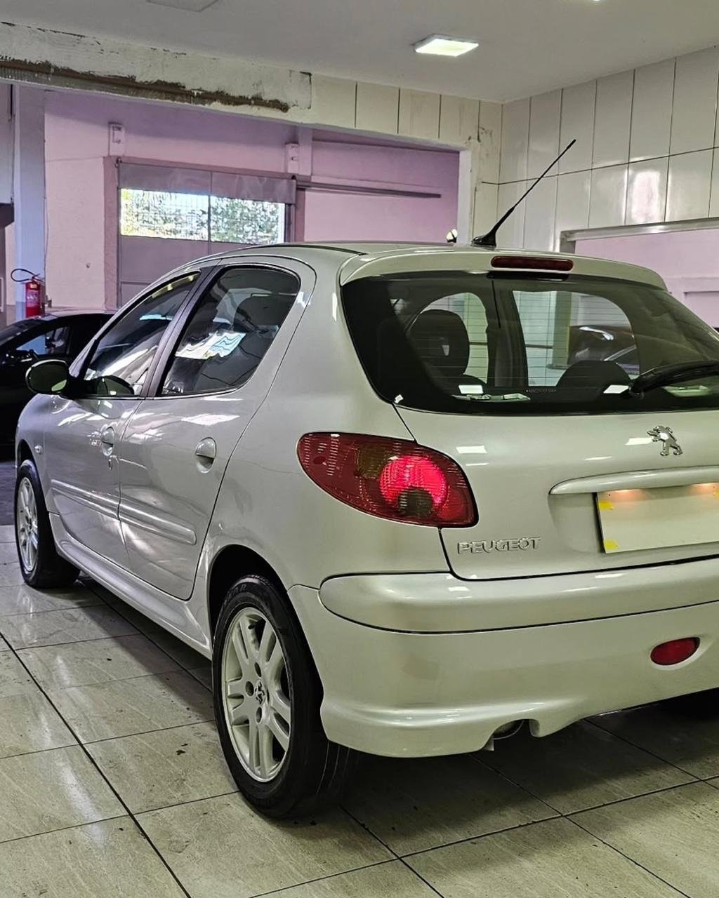 PEUGEOT 206 ALLURE 1.6 FLEX 4P MANUAL – 2008